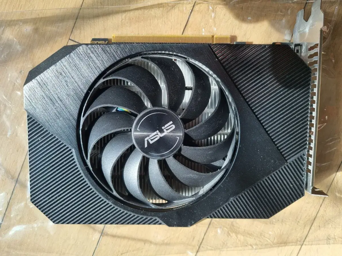 그래픽카드 gtx1650 d6 4gb